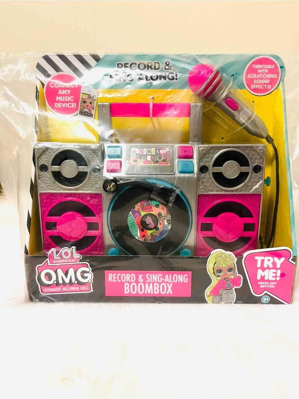 L.O.L. Surprise! O.M.G. Record & Sing-Along Boombox Turntable NIB